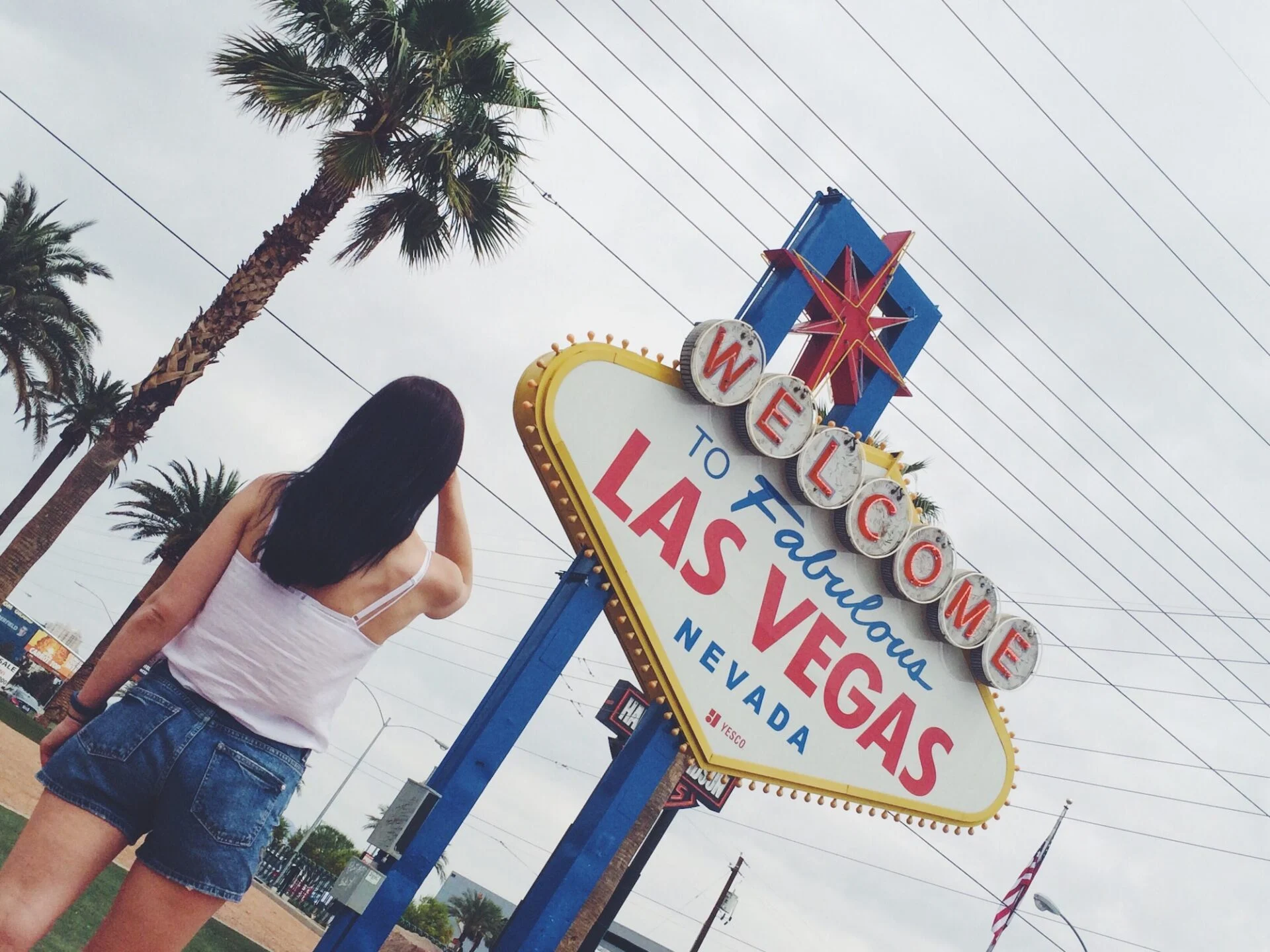 Buying a home in Las Vegas - famous La Vegas sign